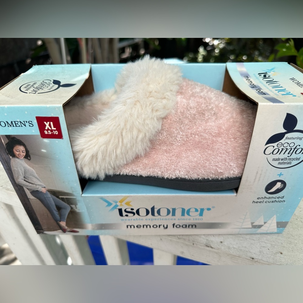Totes Isotoner Memory Foam Slippers